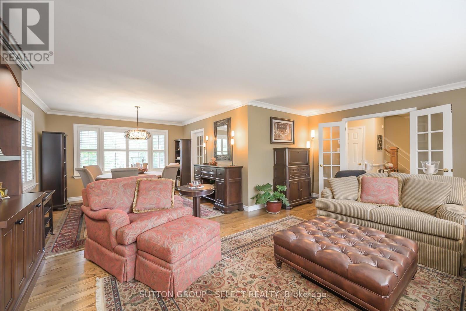 272 Commissioners Road E, London South (South G), Ontario  N6C 2T2 - Photo 15 - X12485268