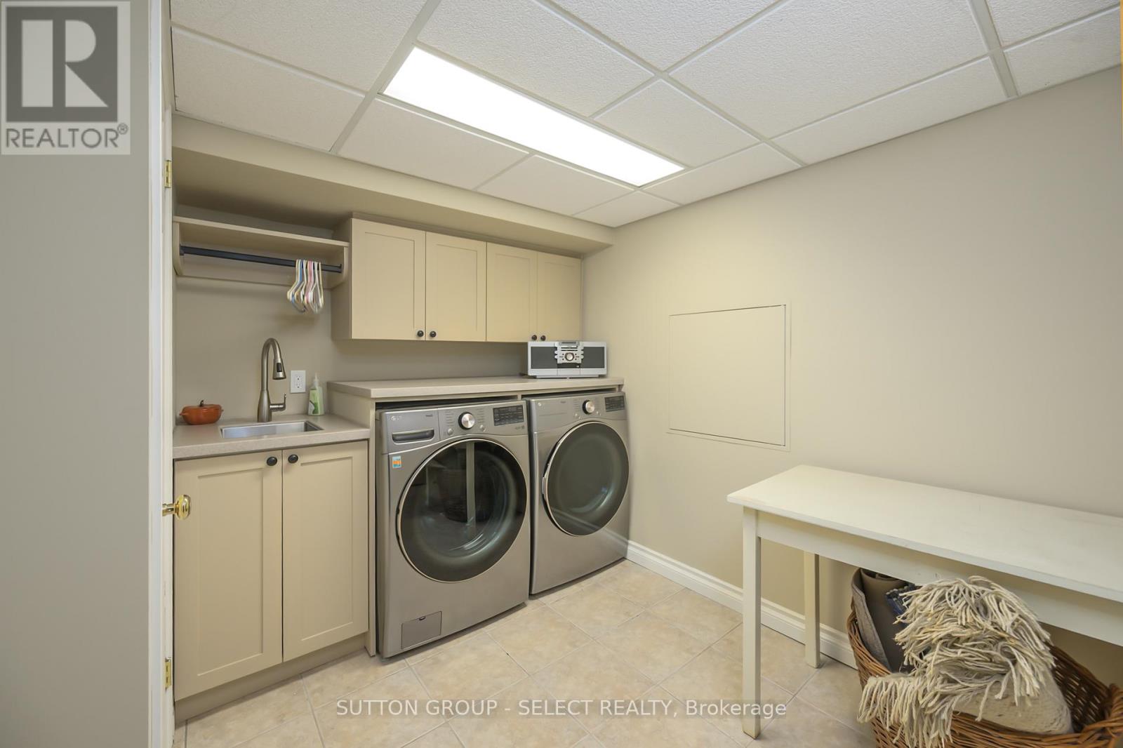 272 Commissioners Road E, London South (South G), Ontario  N6C 2T2 - Photo 27 - X12485268