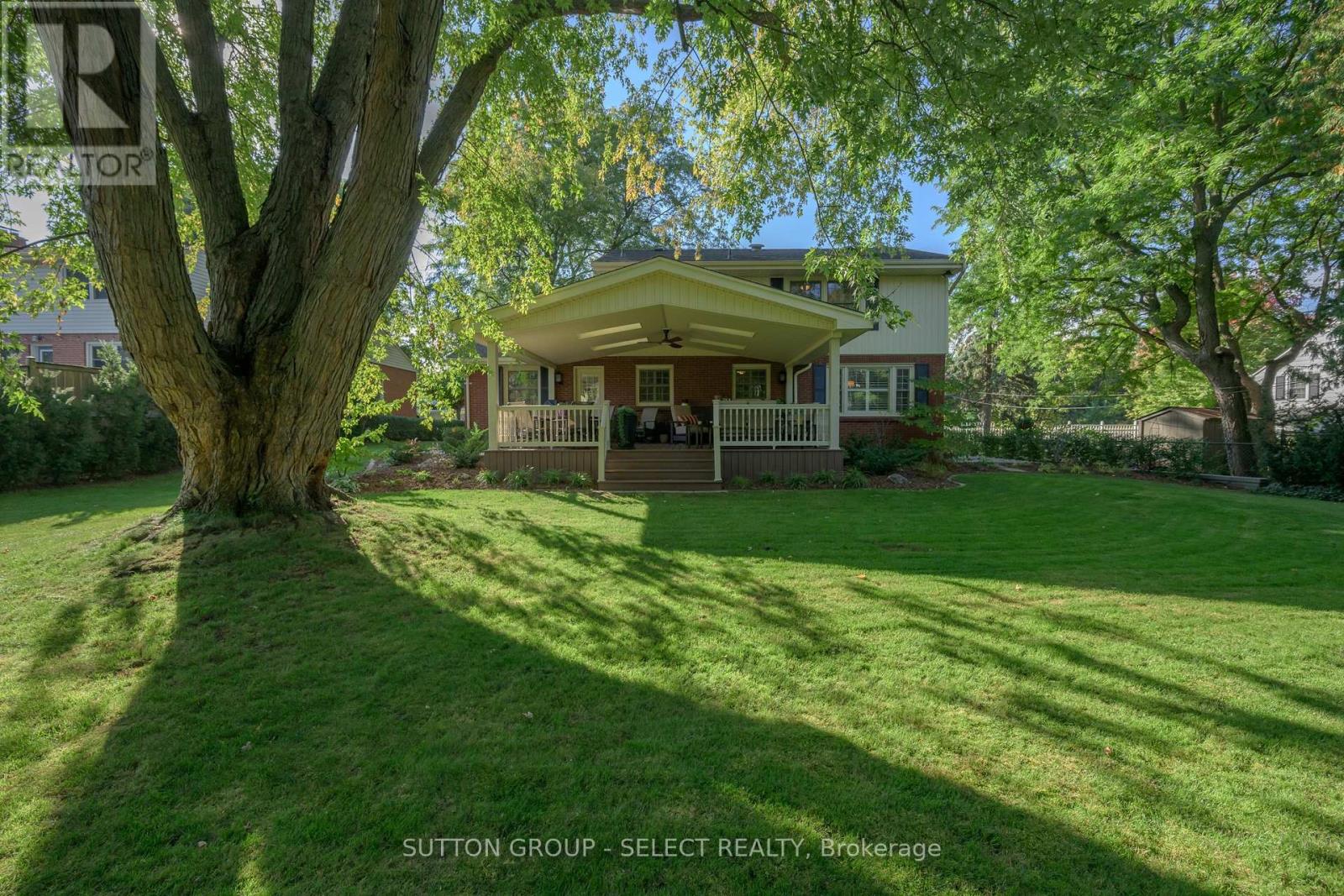 272 Commissioners Road E, London South (South G), Ontario  N6C 2T2 - Photo 33 - X12485268