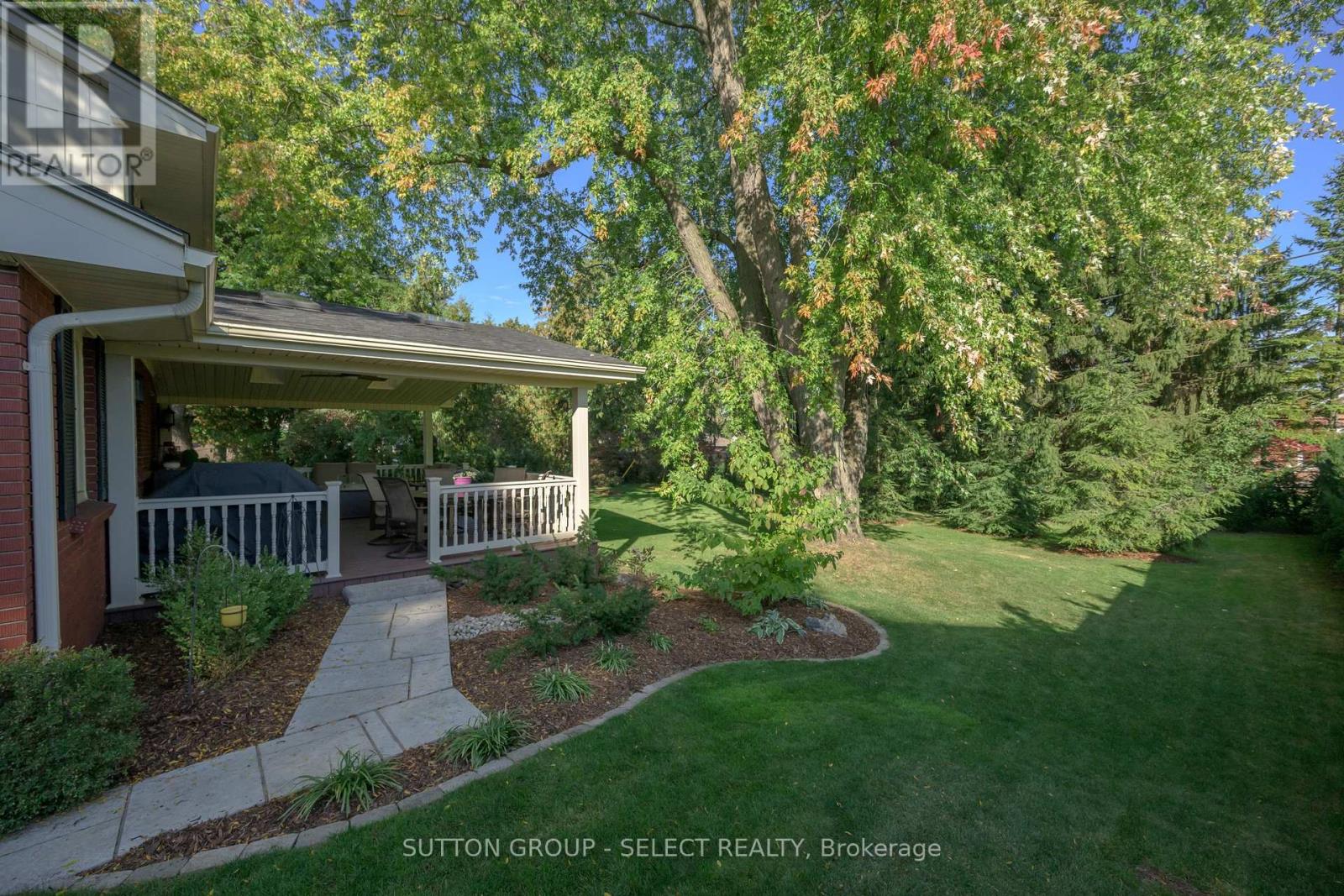 272 Commissioners Road E, London South (South G), Ontario  N6C 2T2 - Photo 36 - X12485268