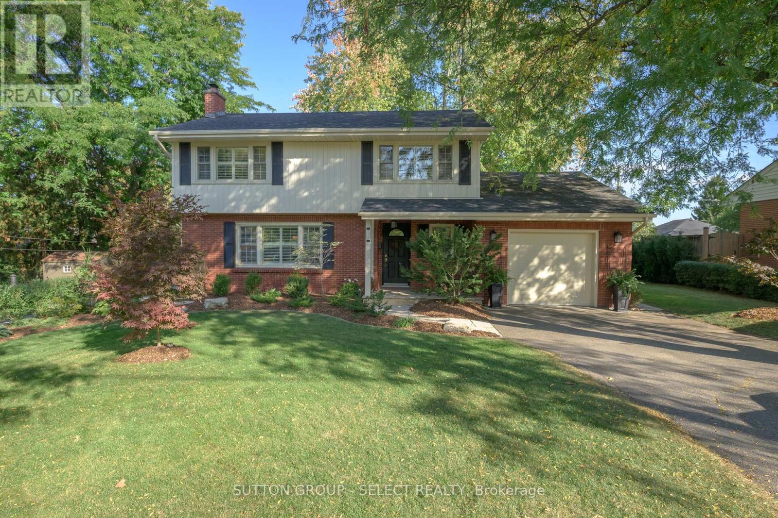 272 Commissioners Road E, London South (South G), Ontario  N6C 2T2 - Photo 38 - X12485268