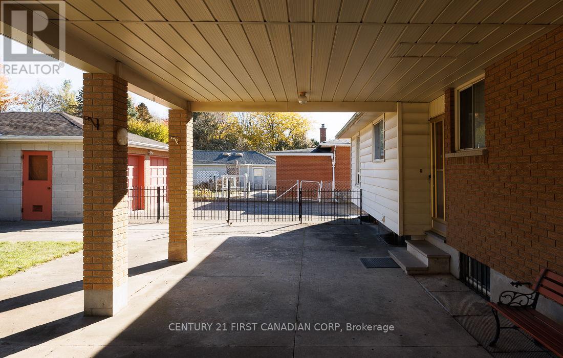 1230 Hamilton Road, London East, Ontario  N5W 1B2 - Photo 16 - X12485273