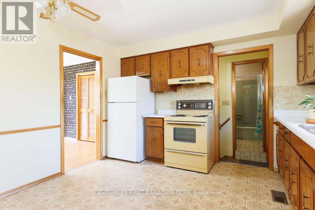 1230 Hamilton Road, London East, Ontario  N5W 1B2 - Photo 24 - X12485273