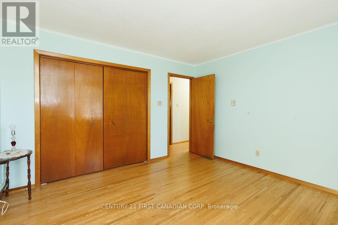 1230 Hamilton Road, London East, Ontario  N5W 1B2 - Photo 33 - X12485273