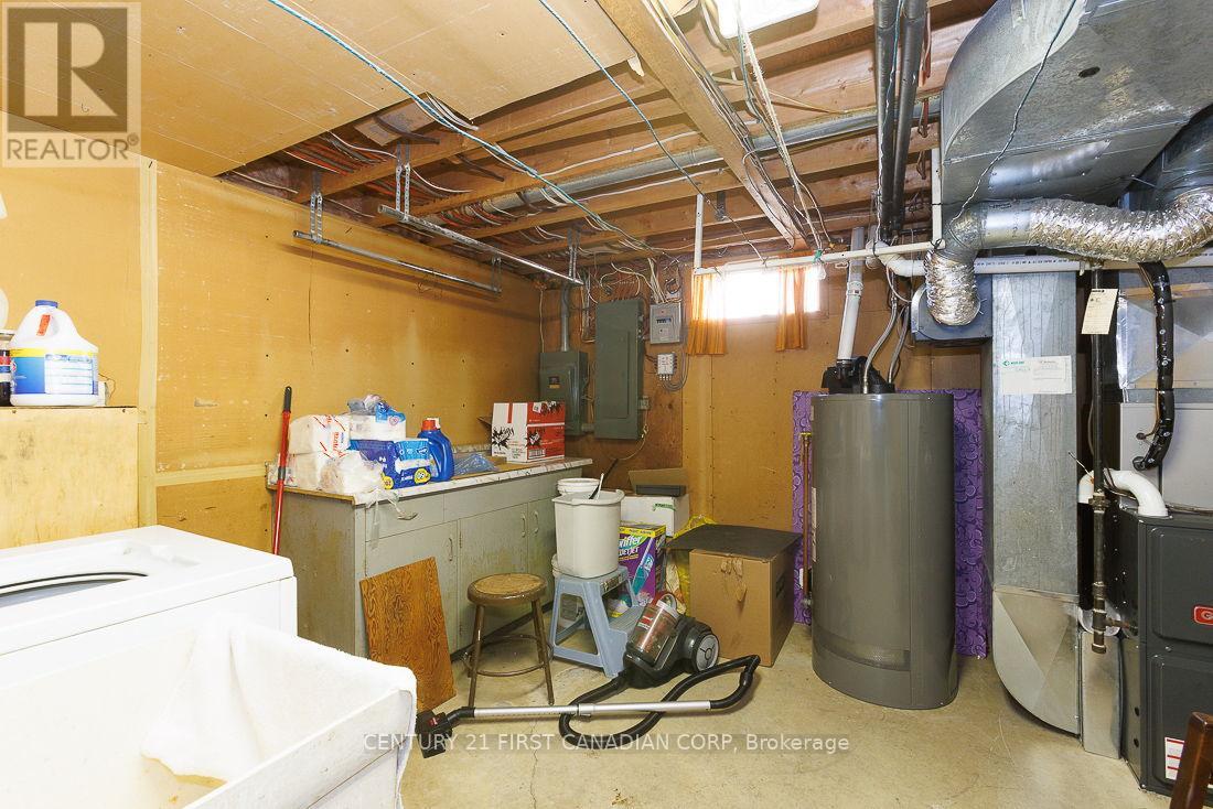 1230 Hamilton Road, London East, Ontario  N5W 1B2 - Photo 43 - X12485273