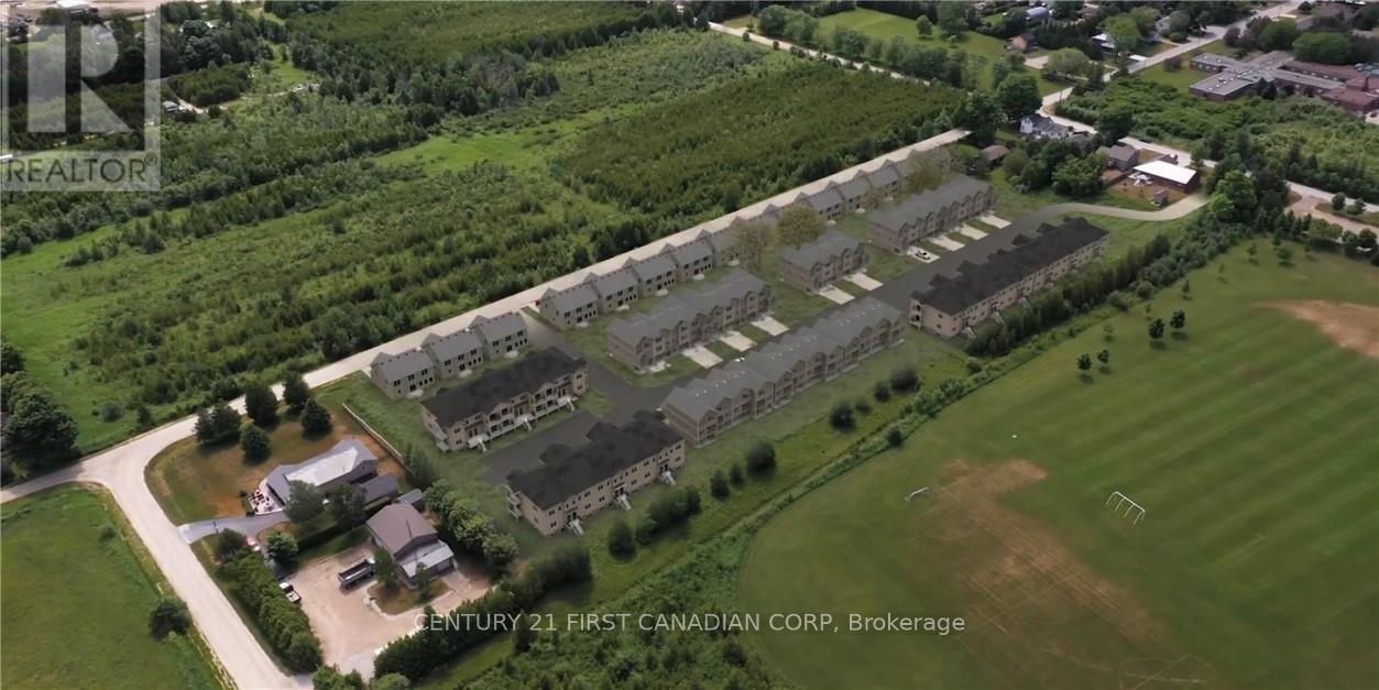 16 Spence Street, Saugeen Shores, Ontario  N0H 2L0 - Photo 4 - X12485306