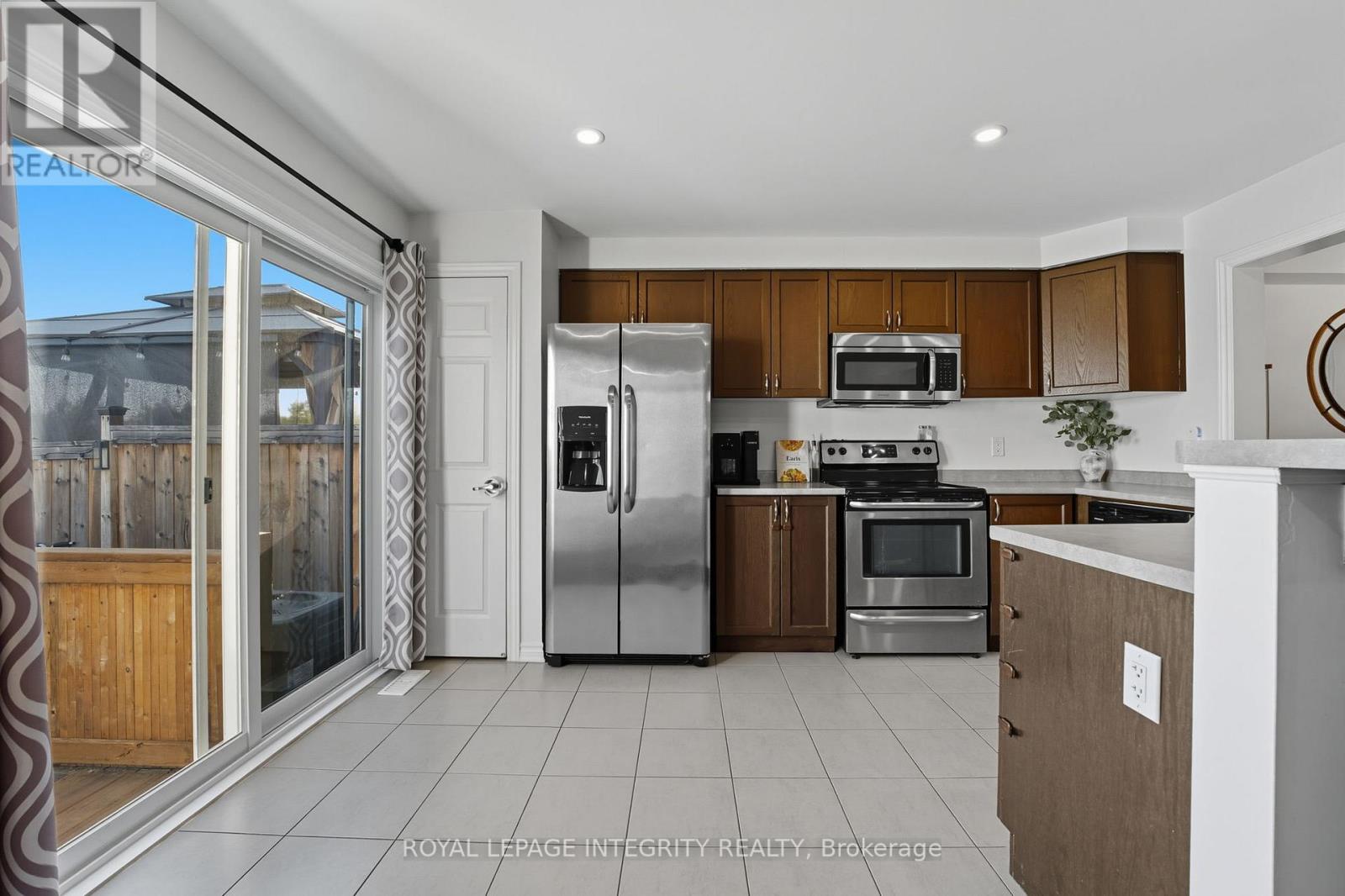 347 Willow Aster Circle, Ottawa, Ontario  K4A 1C6 - Photo 11 - X12485234