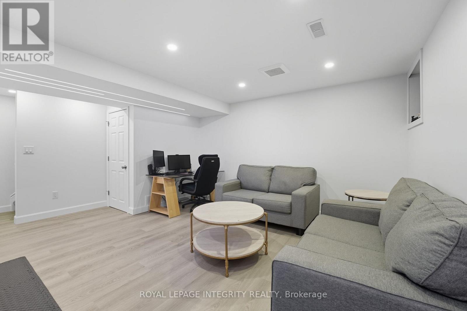 347 Willow Aster Circle, Ottawa, Ontario  K4A 1C6 - Photo 25 - X12485234