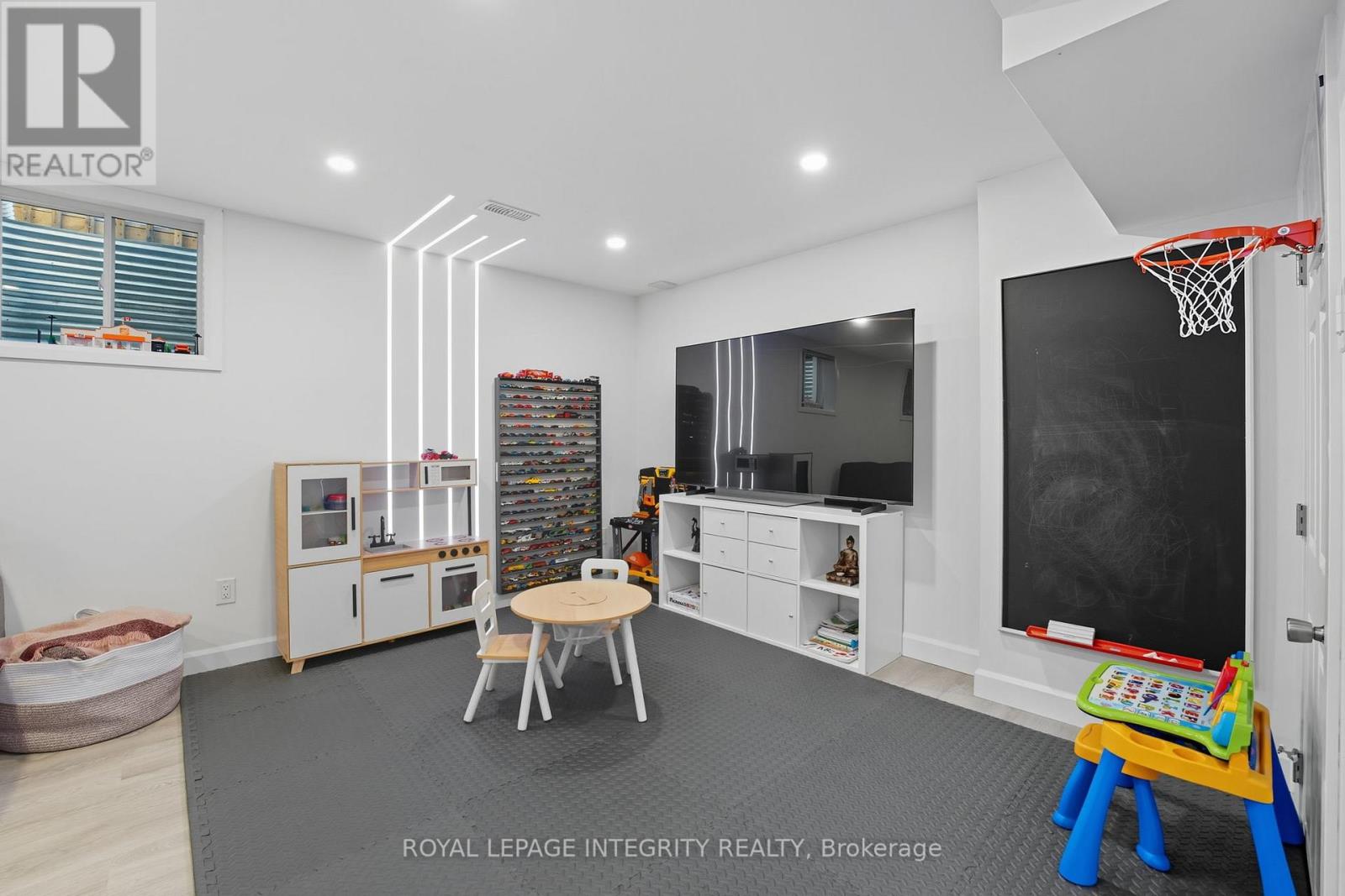 347 Willow Aster Circle, Ottawa, Ontario  K4A 1C6 - Photo 26 - X12485234