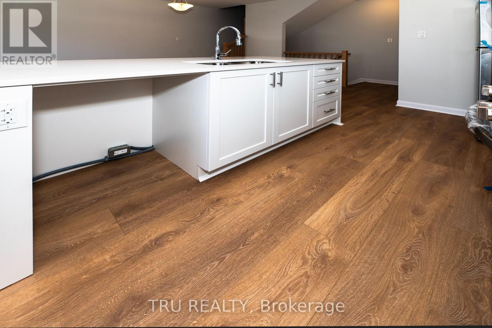 517 Woodlily Private, Ottawa, Ontario  K2T 0S6 - Photo 14 - X12485309