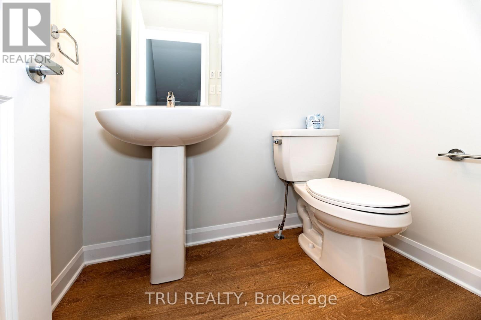 517 Woodlily Private, Ottawa, Ontario  K2T 0S6 - Photo 7 - X12485309