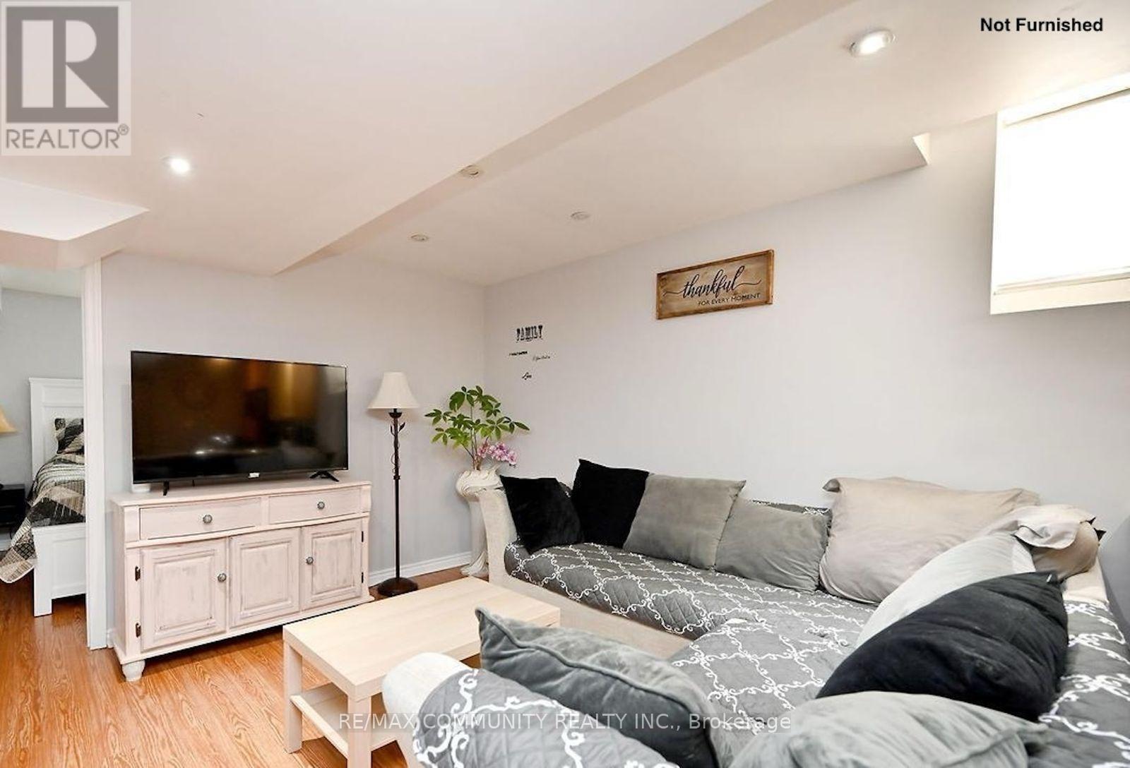 13 Marotta Avenue, Brampton, Ontario  L6X 4W9 - Photo 13 - W12439666