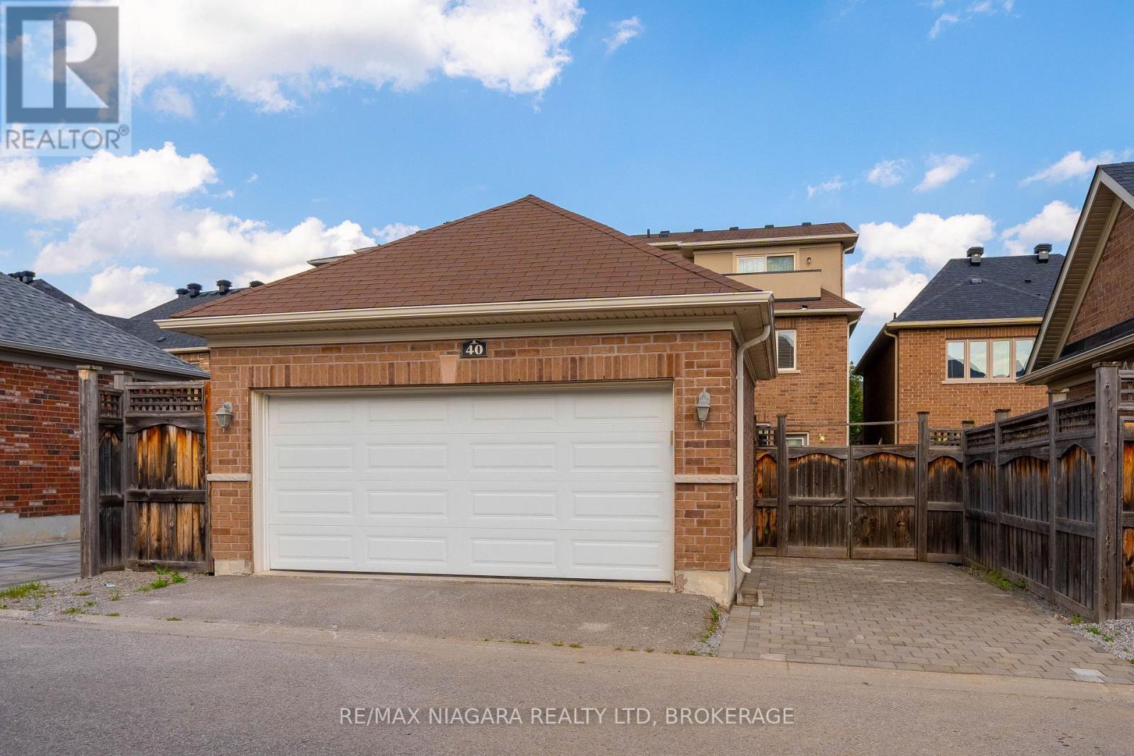 40 Dungannon Drive, Markham (Angus Glen), Ontario  L6C 0K1 - Photo 50 - N12485192