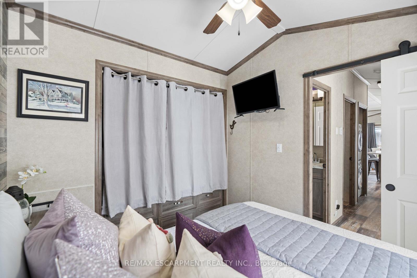 10 Oak - 4449 Milburough Line, Burlington, Ontario  L7P 0C5 - Photo 21 - W12485102