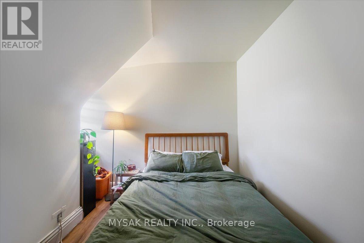 137 Annette Street, Toronto, Ontario  M6P 1N9 - Photo 20 - W12485110