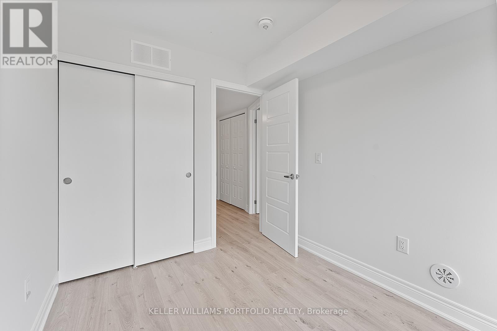 2 - 173 William Duncan Road, Toronto, Ontario  M3K 0B8 - Photo 30 - W12485132