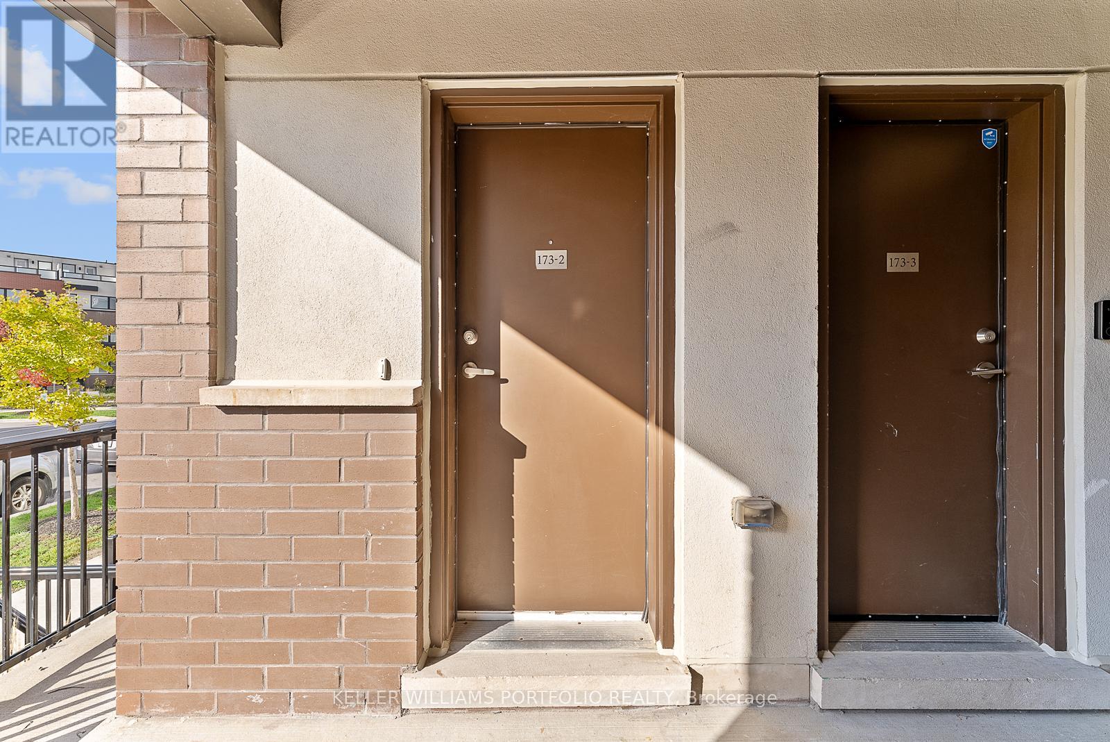 2 - 173 William Duncan Road, Toronto, Ontario  M3K 0B8 - Photo 8 - W12485132