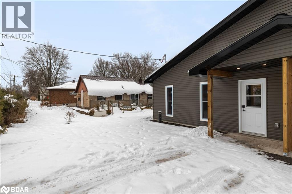 47 Creighton Street Unit# 1, Orillia, Ontario  L3V 1B1 - Photo 3 - 40783685