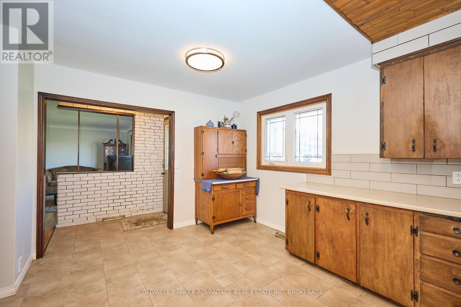 219 Fitch Street, Welland (Prince Charles), Ontario  L3C 4W3 - Photo 11 - X12485189