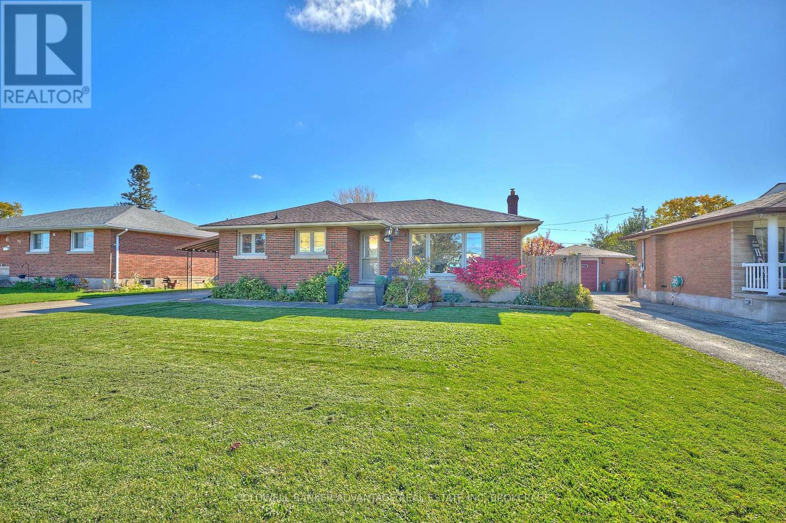 219 Fitch Street, Welland (Prince Charles), Ontario  L3C 4W3 - Photo 2 - X12485189