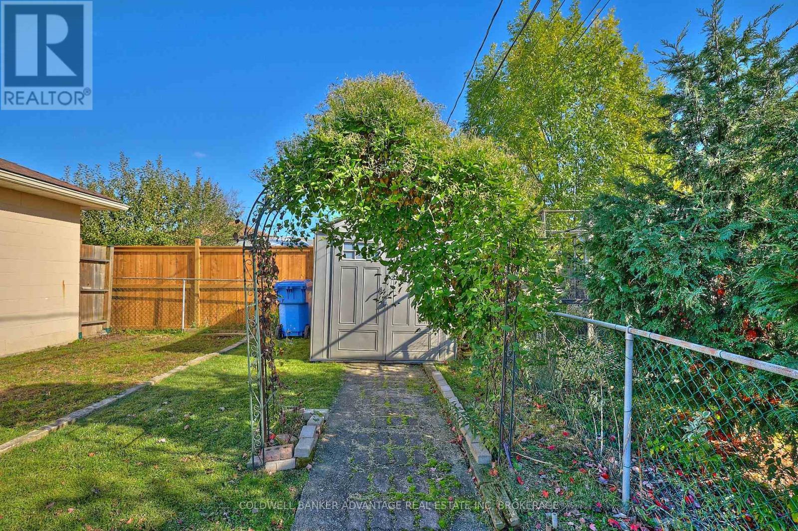 219 Fitch Street, Welland (Prince Charles), Ontario  L3C 4W3 - Photo 31 - X12485189