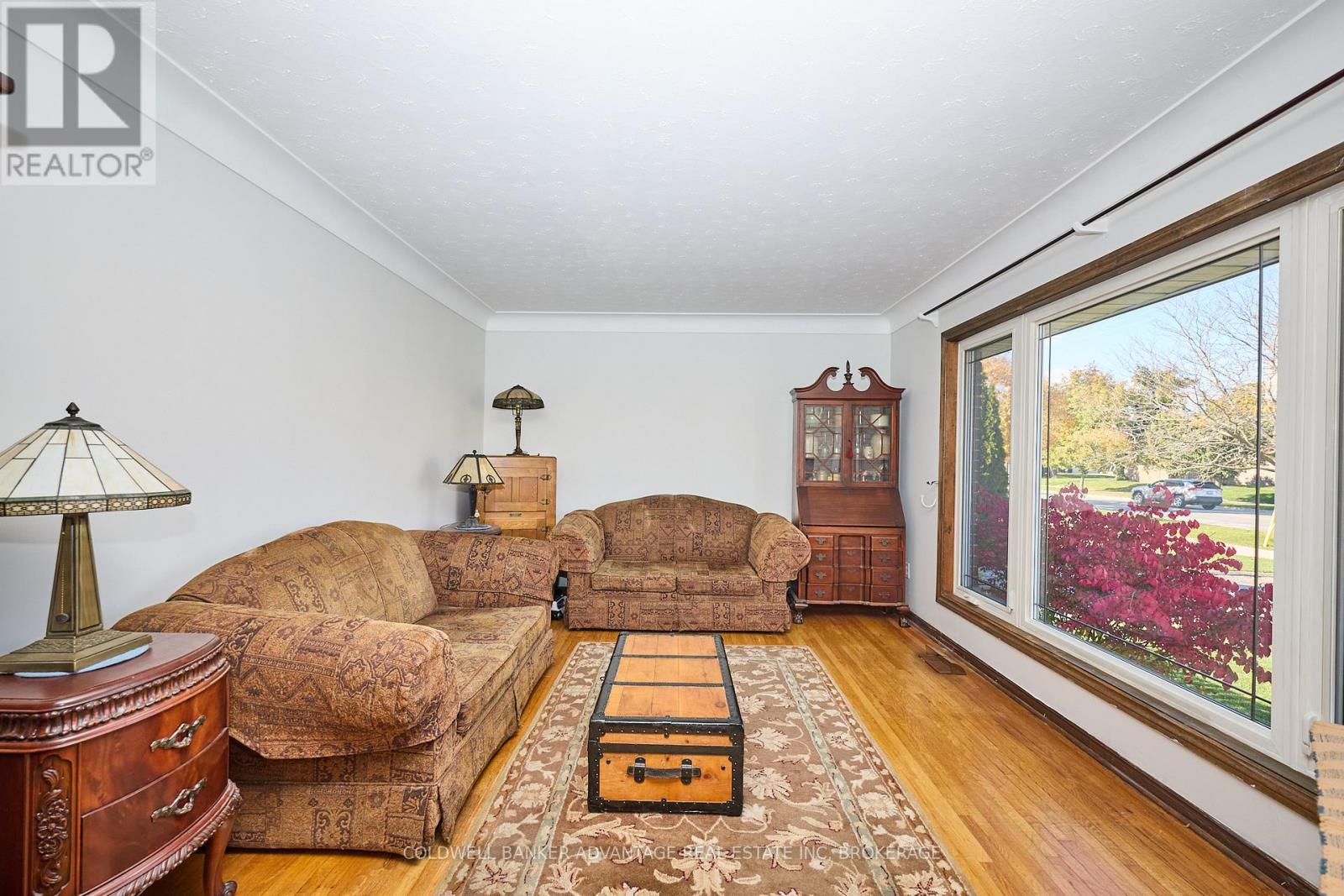 219 Fitch Street, Welland (Prince Charles), Ontario  L3C 4W3 - Photo 9 - X12485189