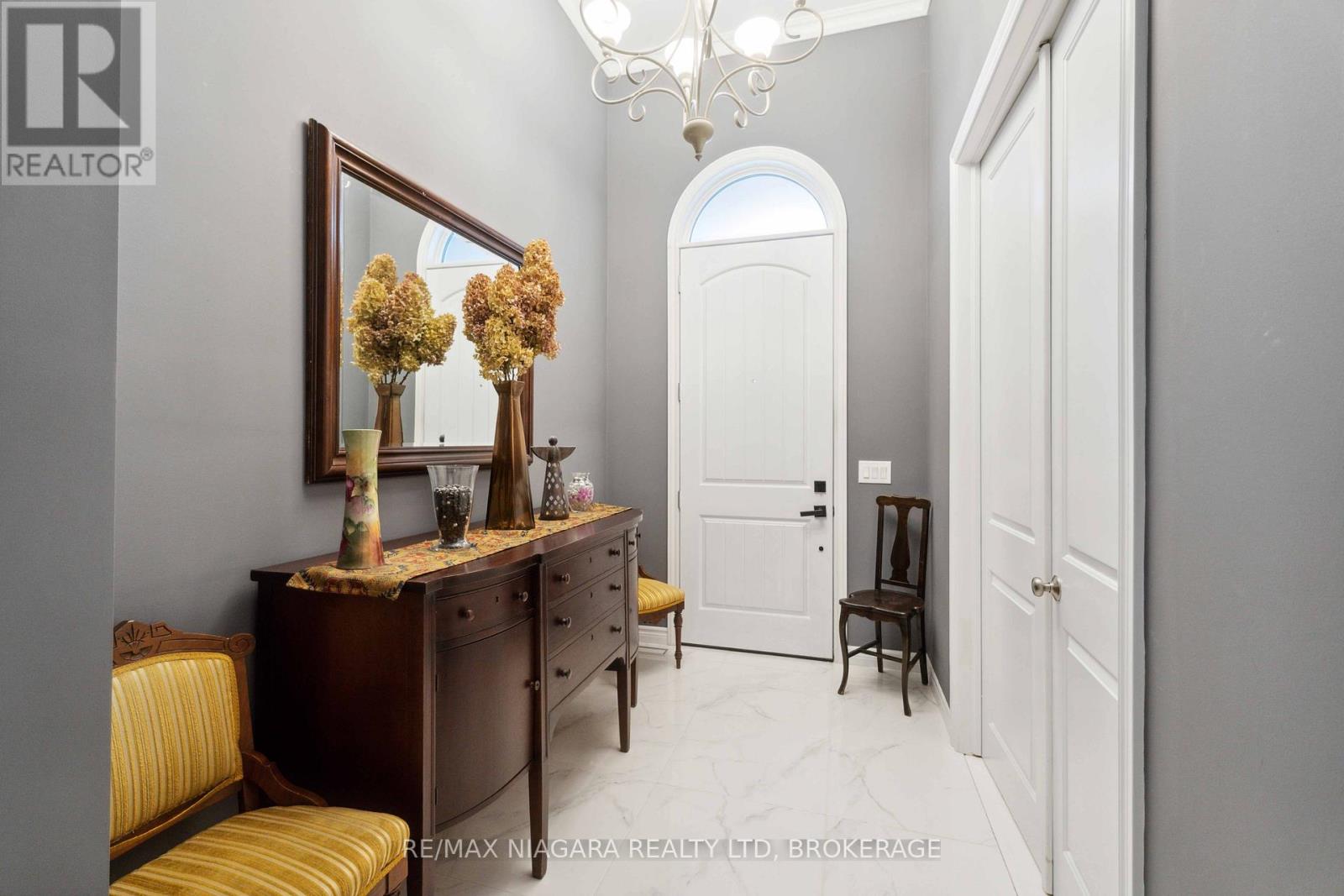 3555 Canfield Crescent, Fort Erie, Ontario  L0S 1S0 - Photo 6 - X12485250