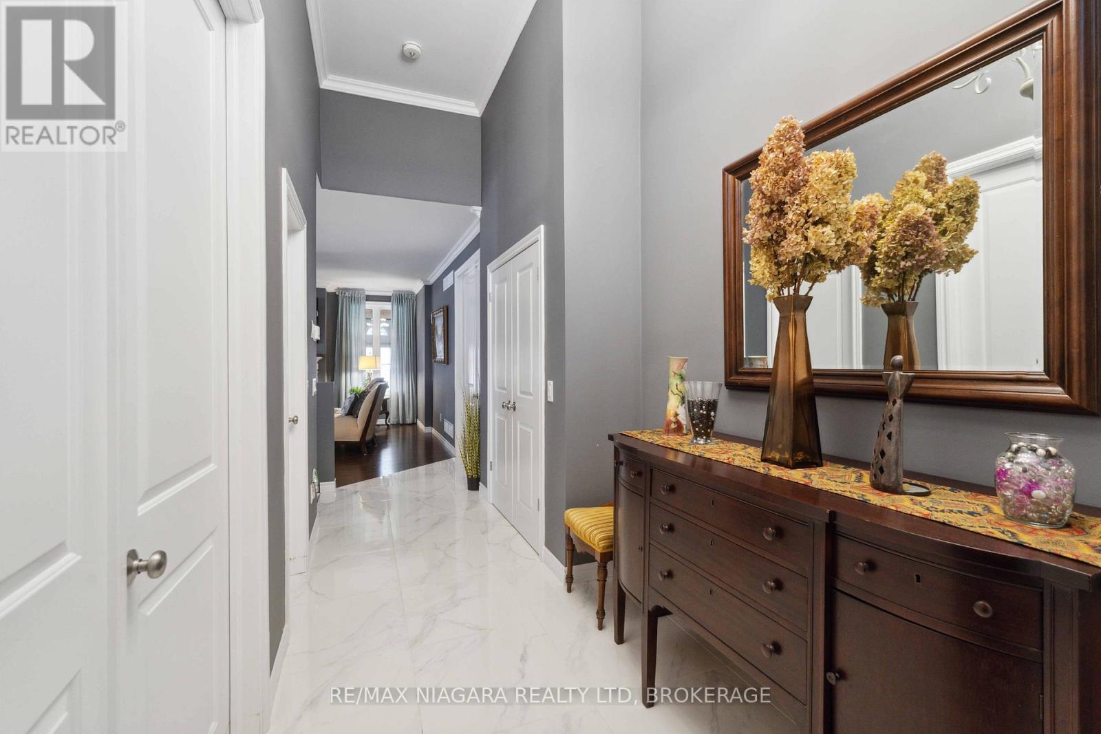 3555 Canfield Crescent, Fort Erie, Ontario  L0S 1S0 - Photo 8 - X12485250