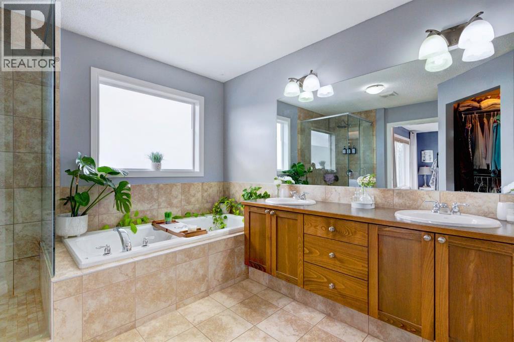 109 Cimarron Vista Crescent, Okotoks, Alberta  T1S 0K2 - Photo 17 - A2261170