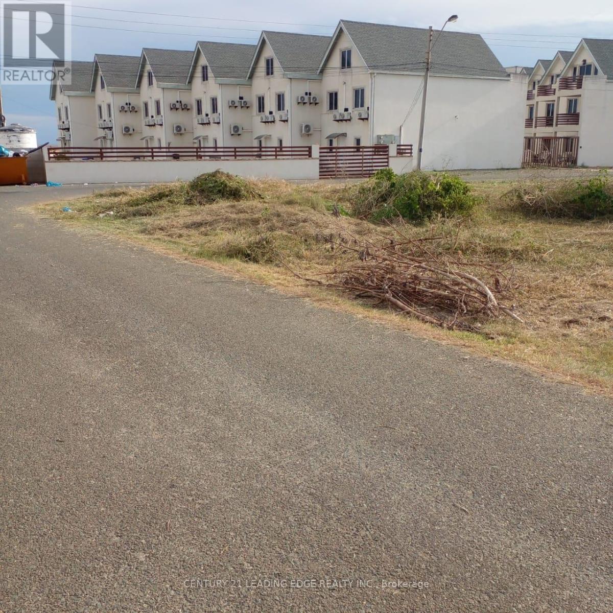 4a4 Crusoe Drive, Tobago, Ontario    - Photo 4 - X12485107