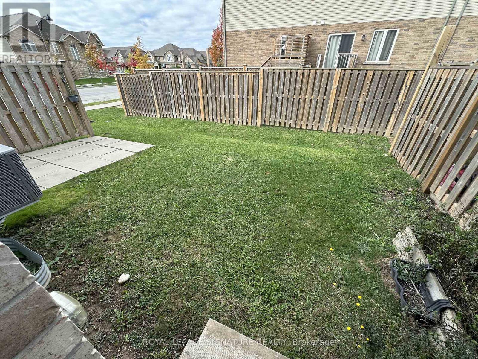 40 Kingsborough Dr Drive, Hamilton, Ontario  L0R 1P0 - Photo 17 - X12485126