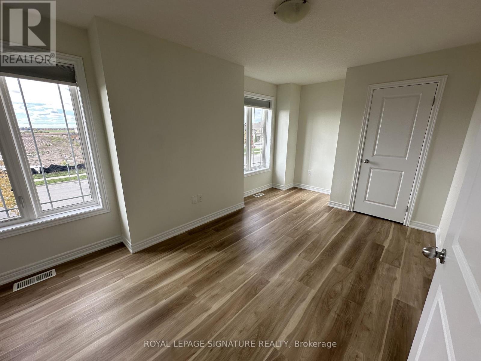 40 Kingsborough Dr Drive, Hamilton, Ontario  L0R 1P0 - Photo 23 - X12485126