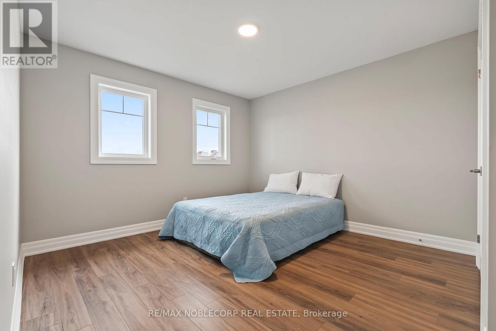 237 Jackson Street E, West Grey, Ontario  N0G 1R0 - Photo 28 - X12485153