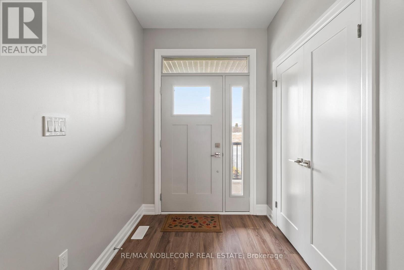 237 Jackson Street E, West Grey, Ontario  N0G 1R0 - Photo 6 - X12485153