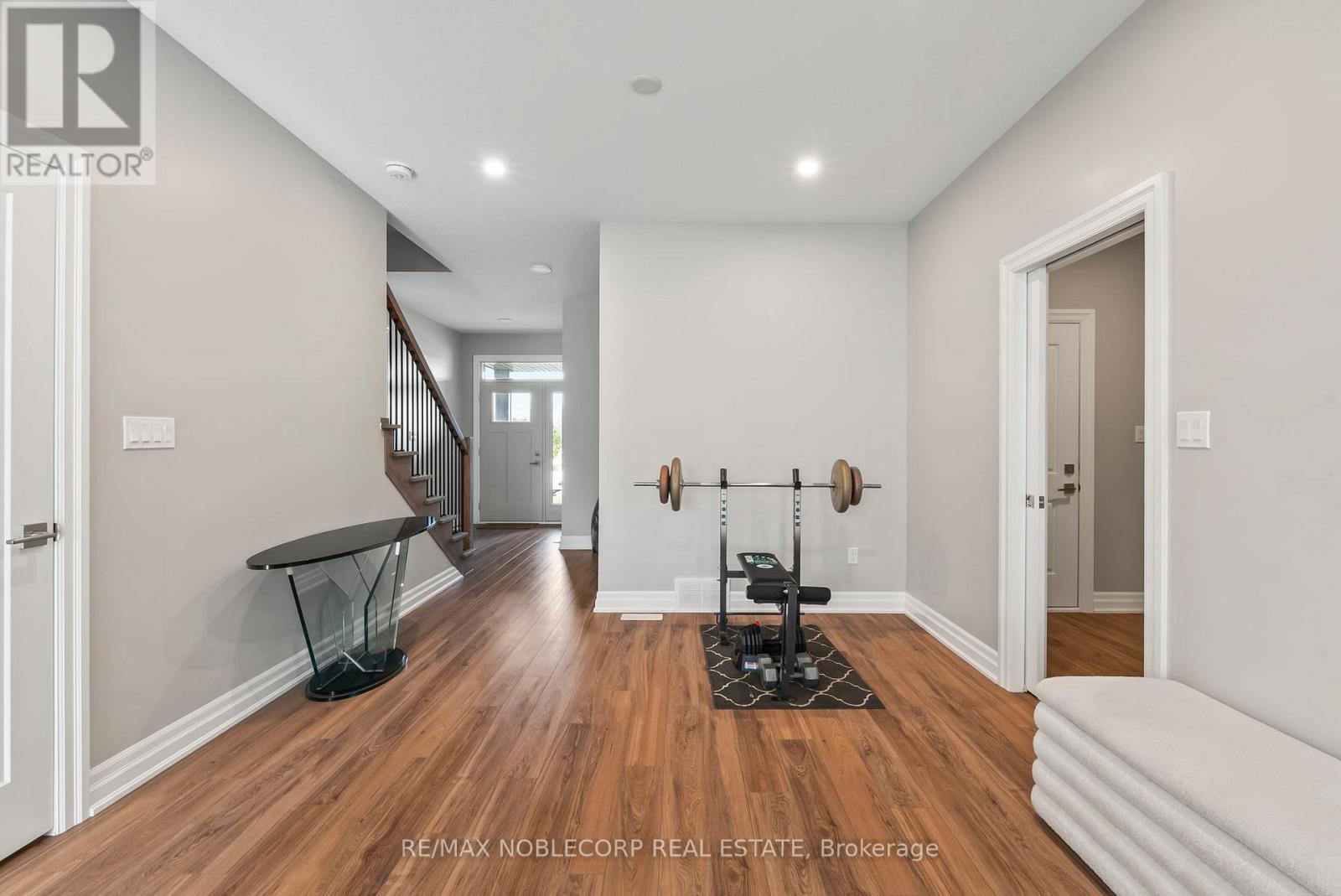 237 Jackson Street E, West Grey, Ontario  N0G 1R0 - Photo 8 - X12485153