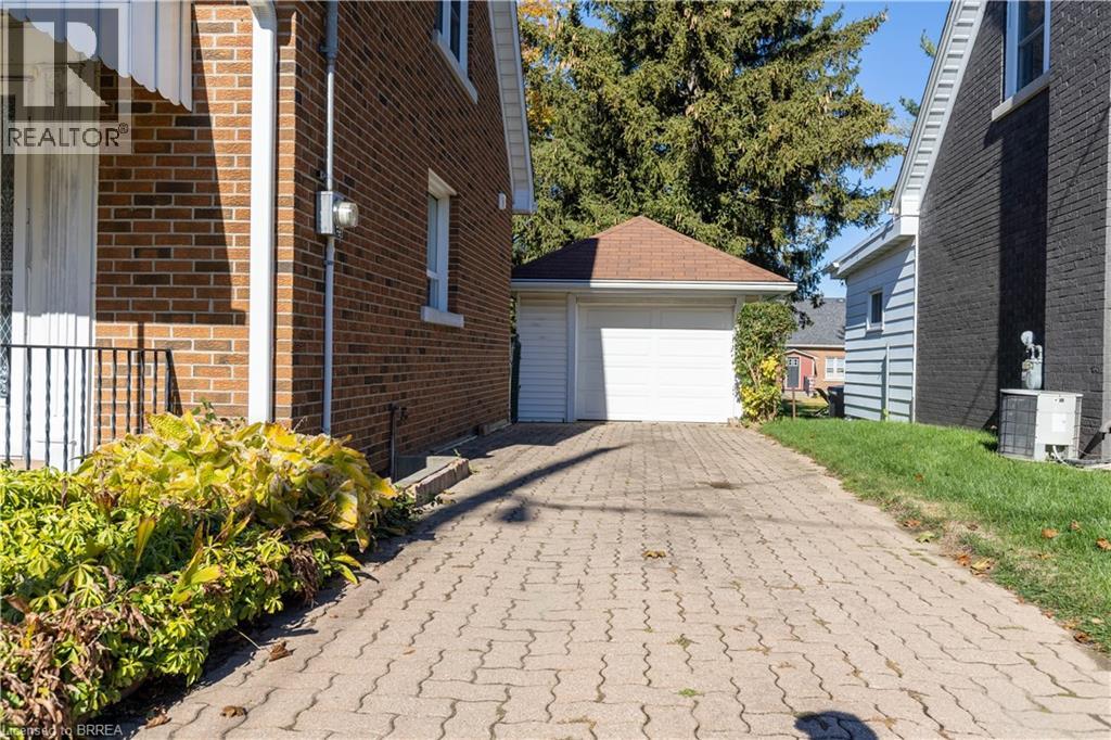 154 Talbot Street, Kitchener, Ontario  N2M 2B1 - Photo 21 - 40760242