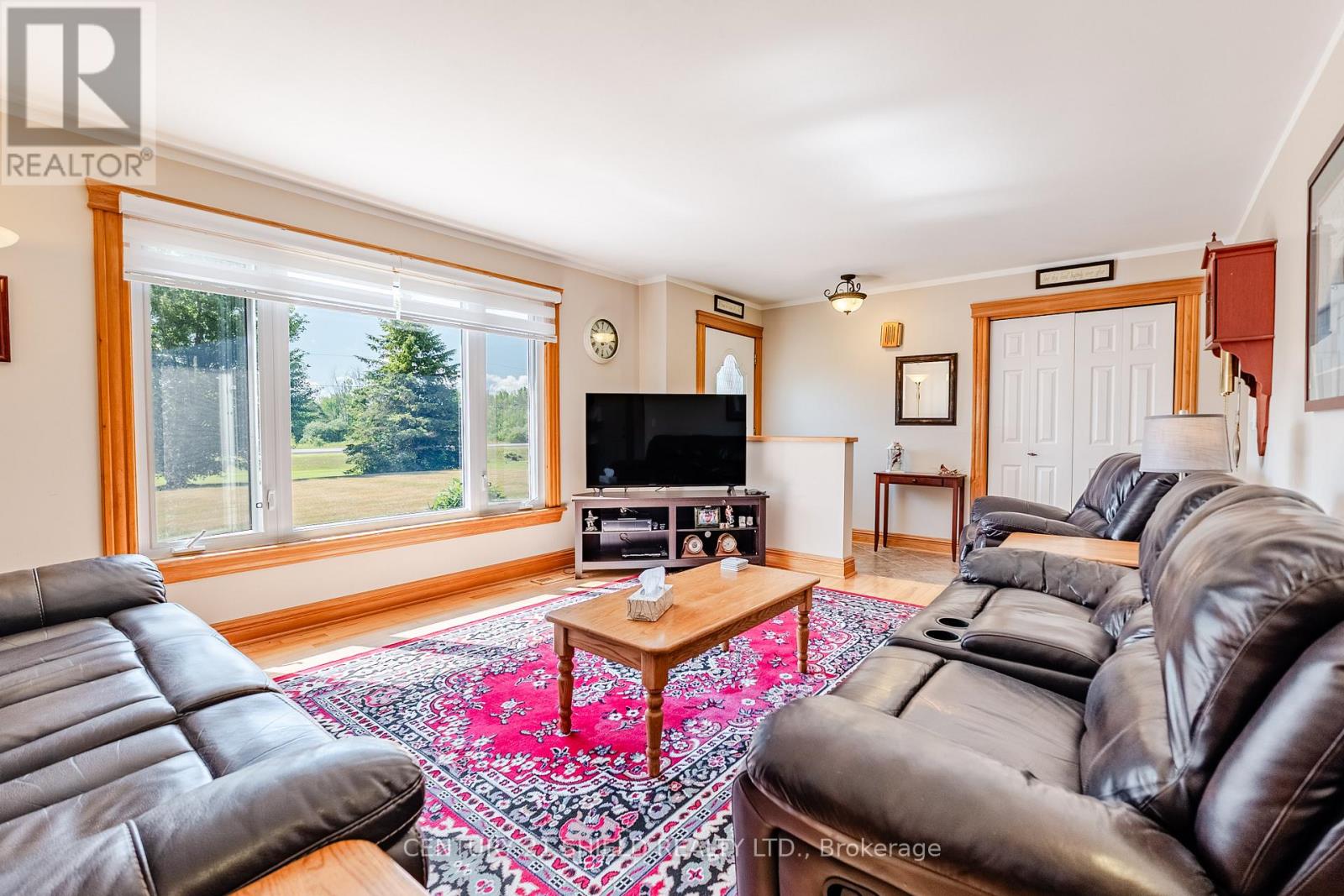 14215 County Rd 2 Highway, South Stormont, Ontario  K0C 1M0 - Photo 11 - X12485263