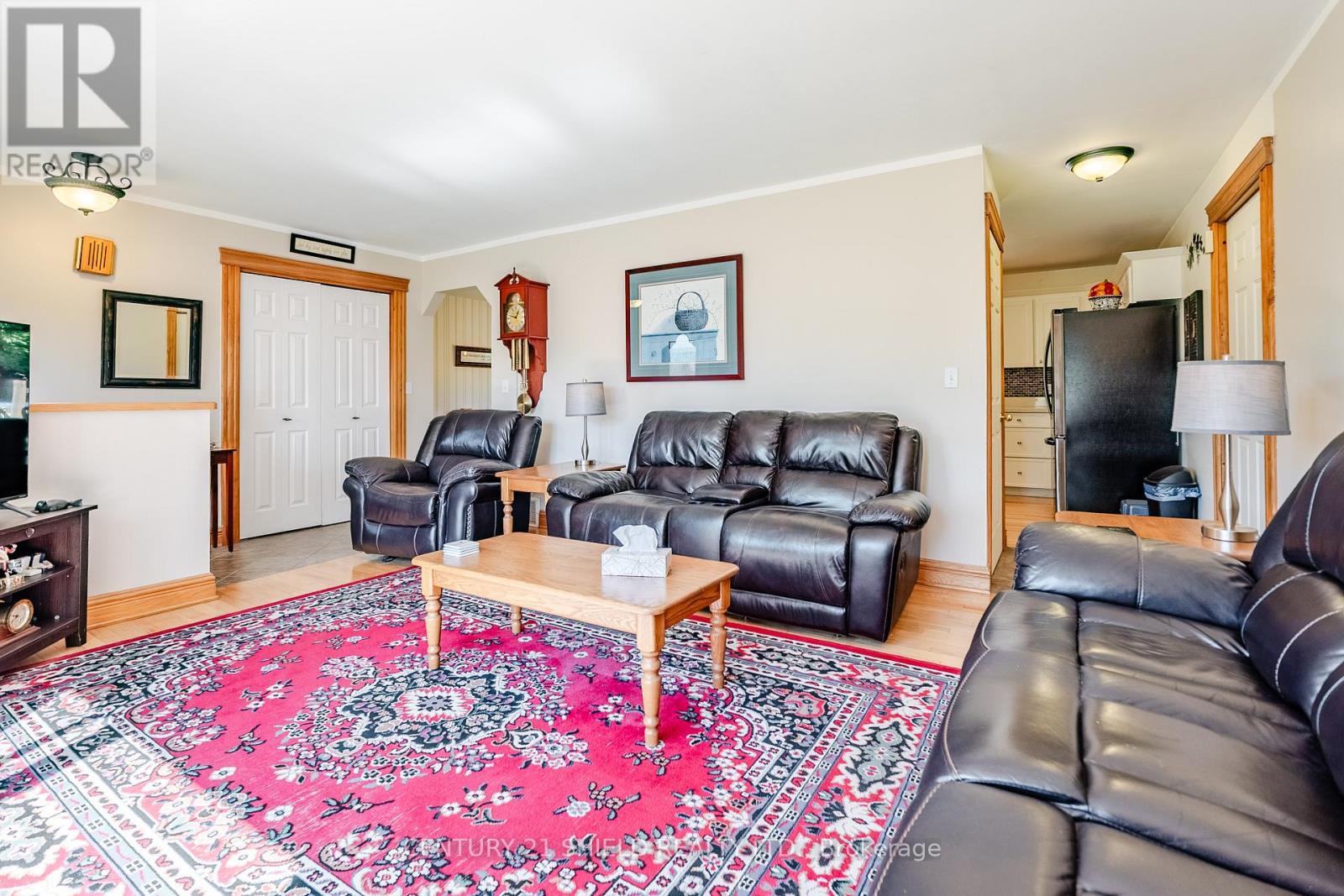 14215 County Rd 2 Highway, South Stormont, Ontario  K0C 1M0 - Photo 13 - X12485263