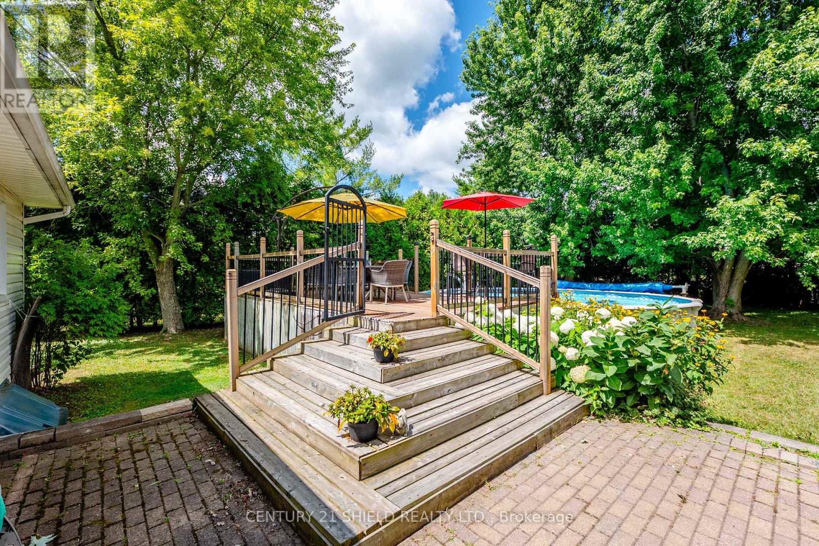 14215 County Rd 2 Highway, South Stormont, Ontario  K0C 1M0 - Photo 5 - X12485263