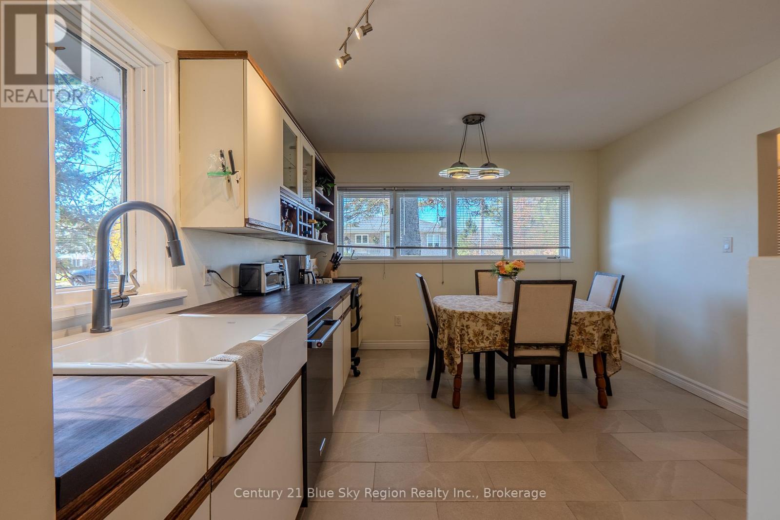 338 Edward Street, Powassan, Ontario  P0H 1Z0 - Photo 11 - X12485249