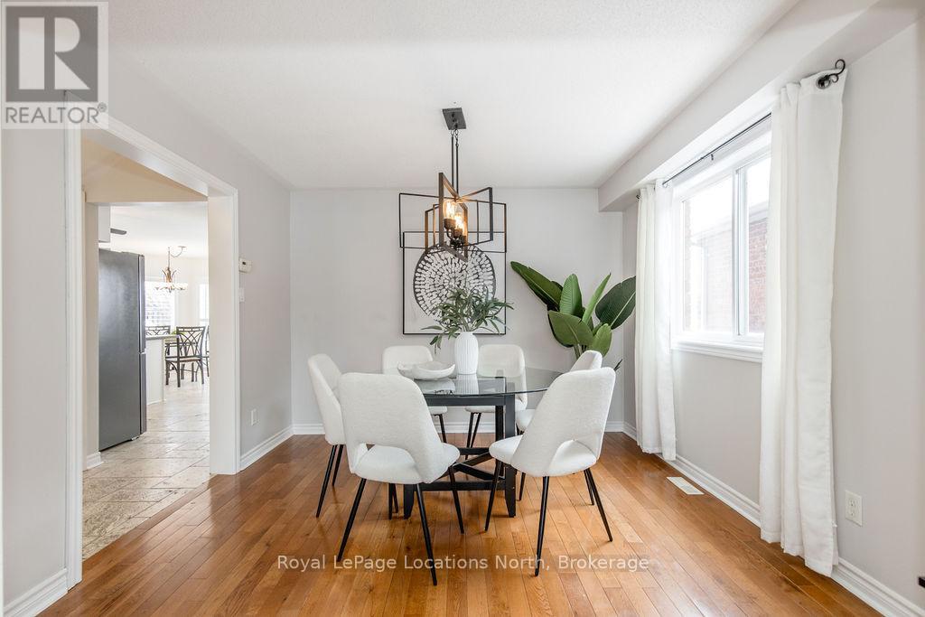 45 Holly Meadow Road, Barrie, Ontario  L4N 0E2 - Photo 11 - S12485271