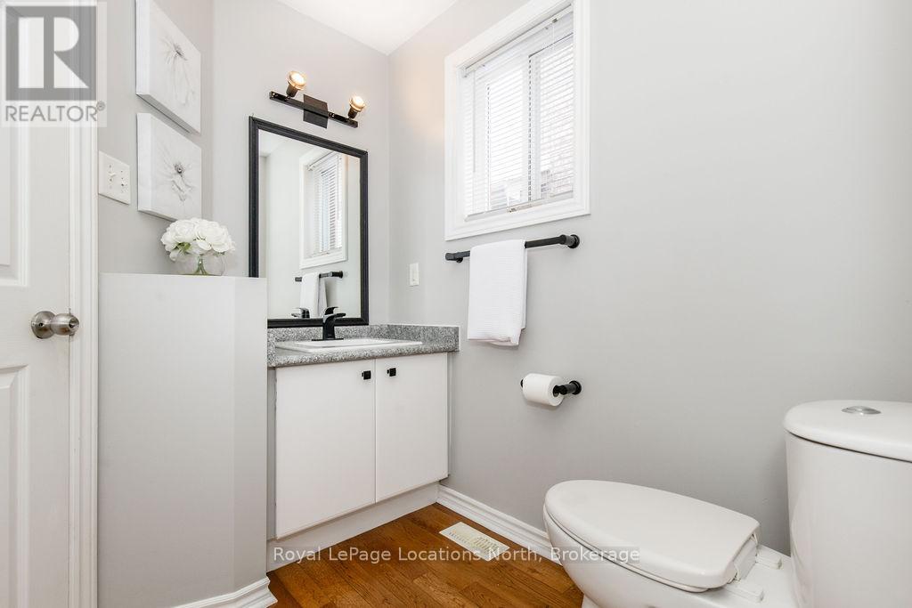 45 Holly Meadow Road, Barrie, Ontario  L4N 0E2 - Photo 19 - S12485271