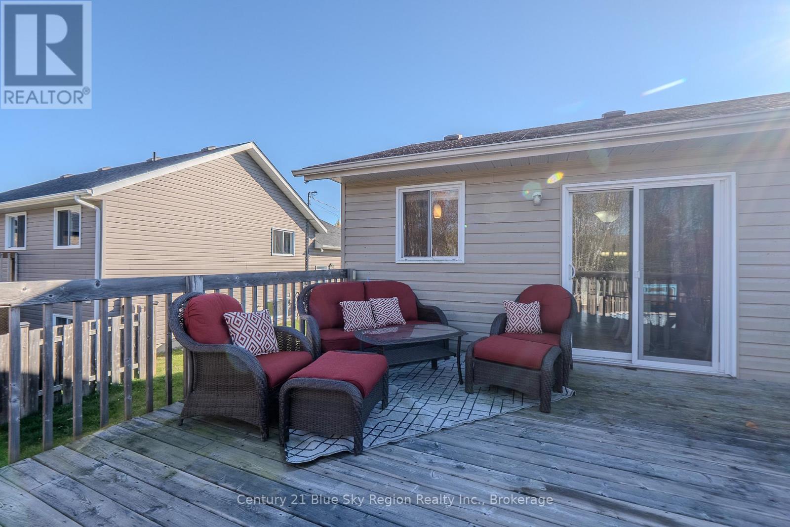 557 Demers Street, West Nipissing (Sturgeon Falls), Ontario  P2B 0A1 - Photo 36 - X12485301