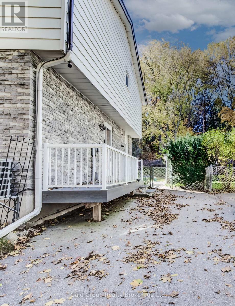 10 Innes Place, Woodstock, Ontario  N4S 8N1 - Photo 3 - X12485165