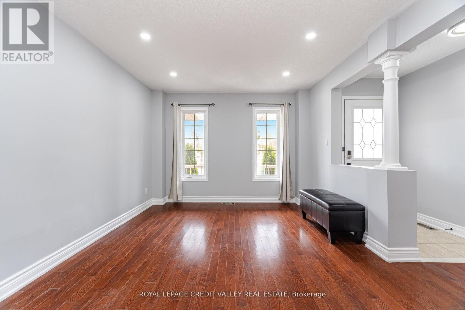 12 Greenhalf Drive, Ajax, Ontario  L1S 7N6 - Photo 7 - E12330556