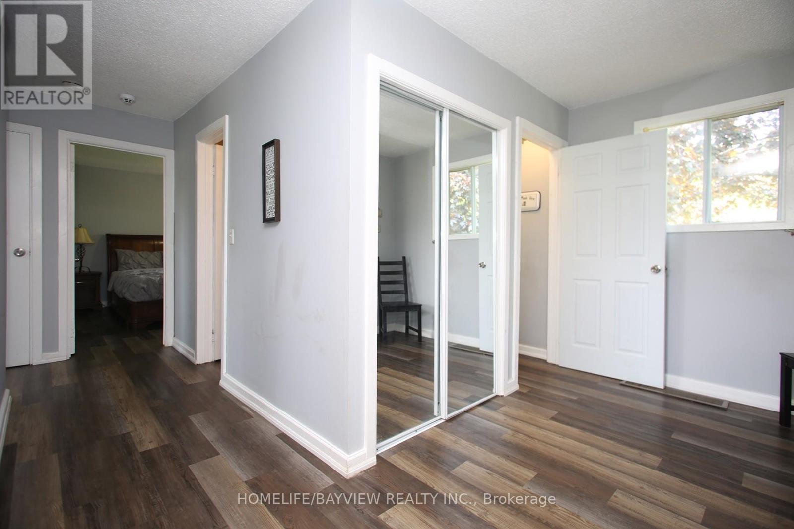 2nd Flr - 9 Bridge Street, Kawartha Lakes, Ontario  K0M 1N0 - Photo 2 - X12485027