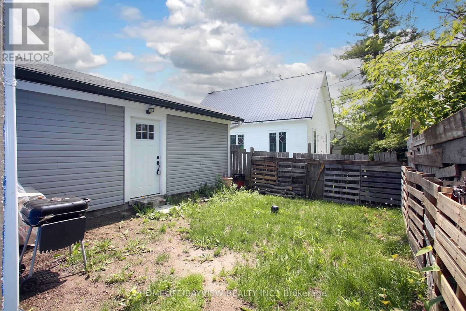 Grndflr - 9 Bridge Street, Kawartha Lakes, Ontario  K0M 1N0 - Photo 42 - X12485029