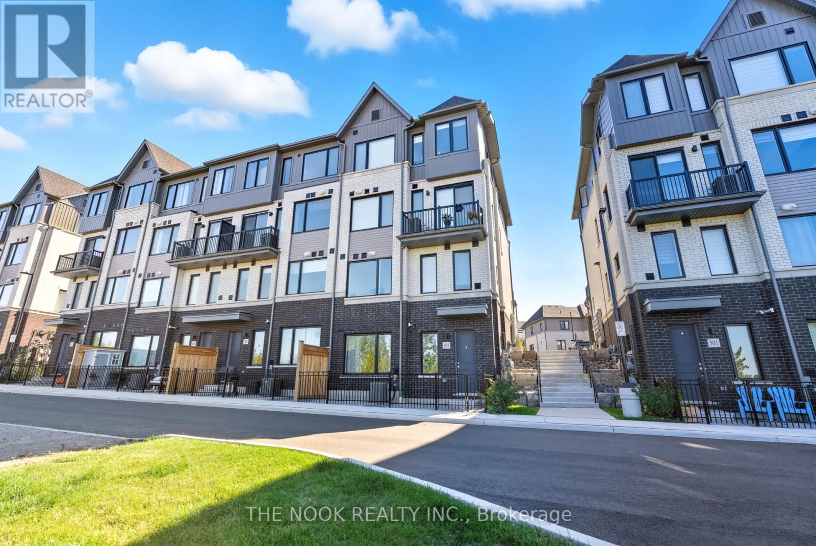 601 - 160 Densmore Road, Cobourg, Ontario  K9A 4J9 - Photo 4 - X12443726