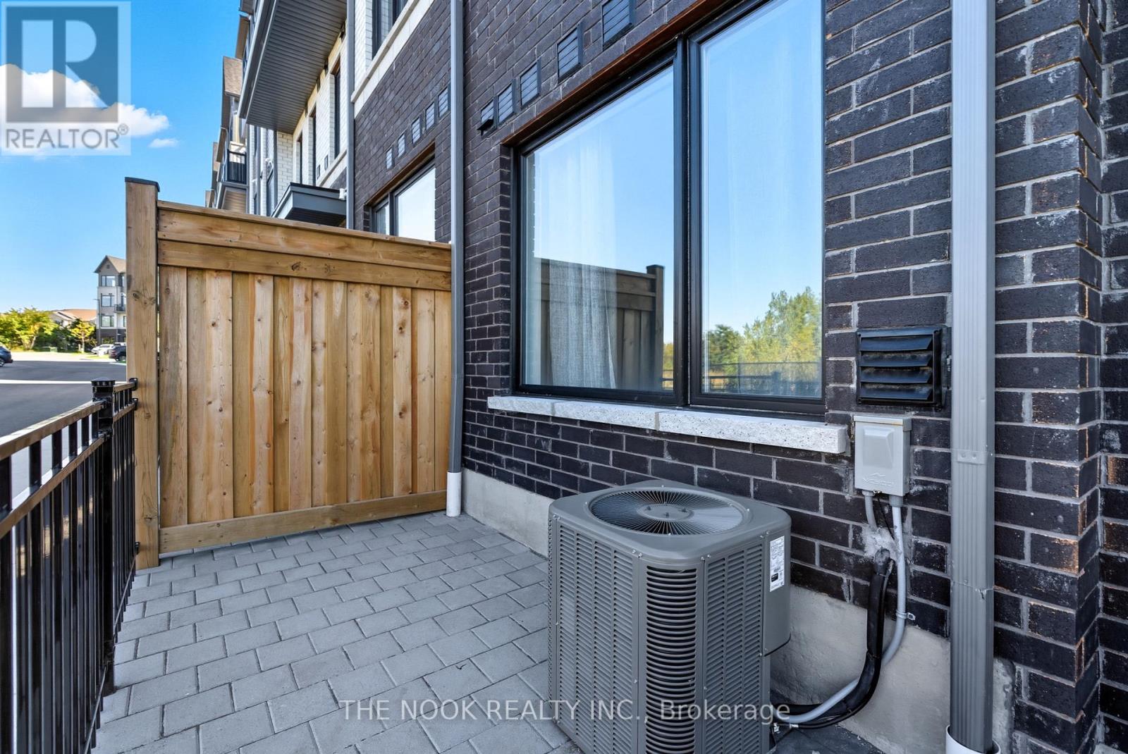 601 - 160 Densmore Road, Cobourg, Ontario  K9A 4J9 - Photo 3 - X12443726