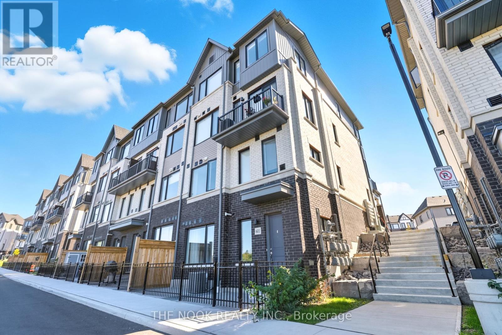 601 - 160 Densmore Road, Cobourg, Ontario  K9A 4J9 - Photo 5 - X12443726